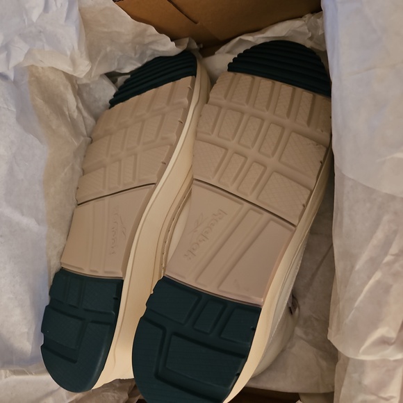 Reebok Sneakers - Picture 4 of 6